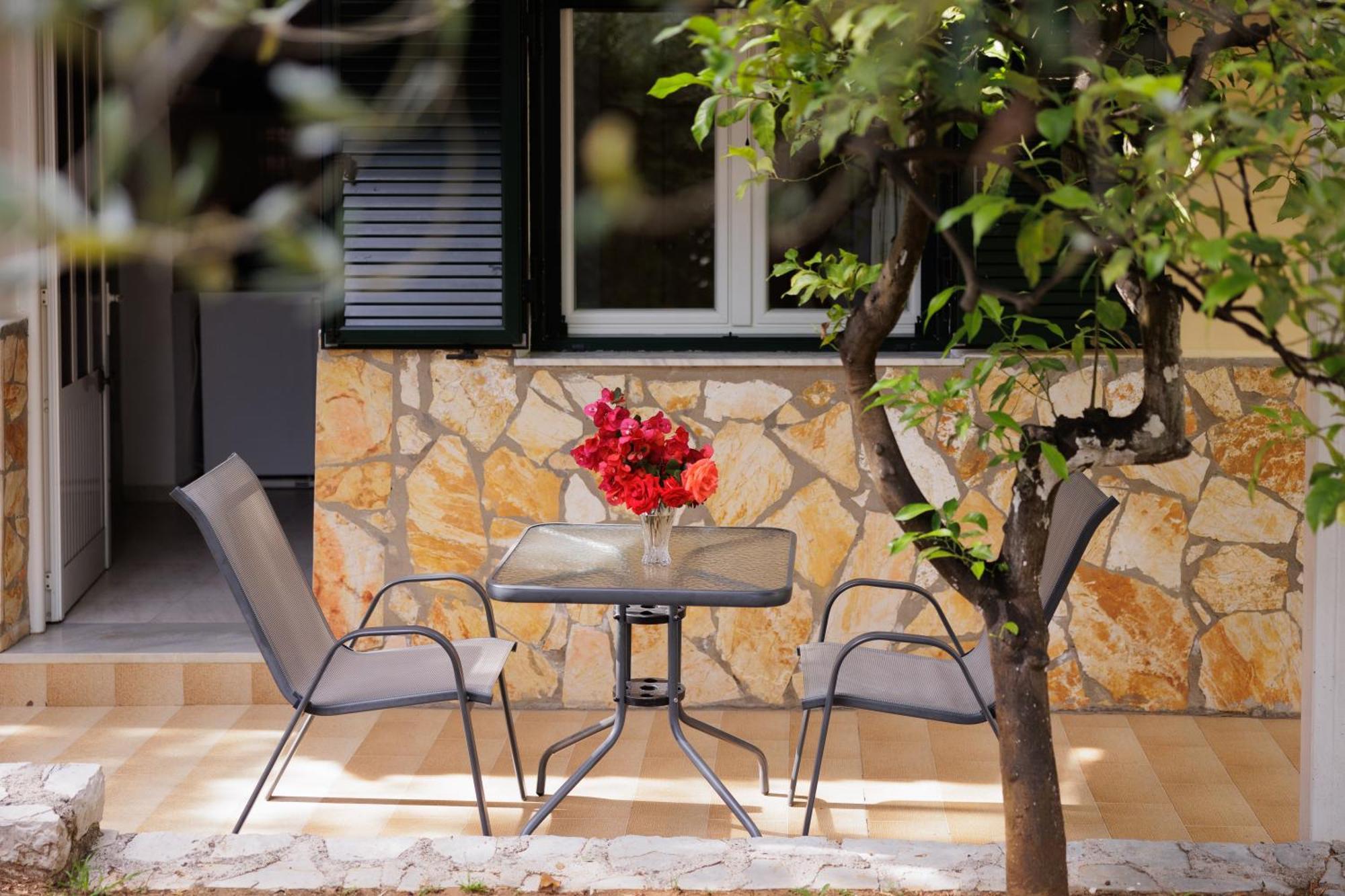 Santos Holidays Dassia  Phòng bức ảnh